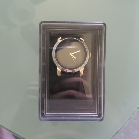 Watch - Picture 2 of 2